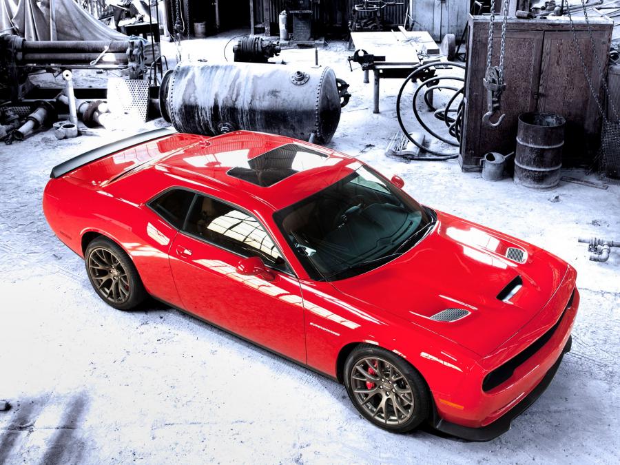  Dodge Challenger SRT Hellcat 2015 года  (фото 23 из 42)